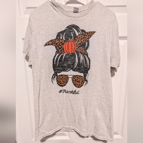 Boutique Tops - Gildan Gray Thankful Pumpkin Leopard Graphic Tee Fall Shirt M Pumpkin Casual